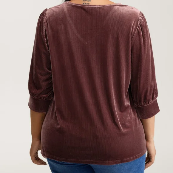 BloomChic Rich Plum V-Neck Blouse Size 2X-3X - Picture 3 of 8